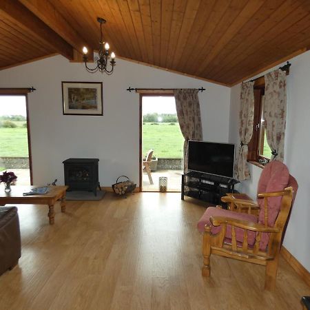 Chestnut Lodge Pilling Exterior foto