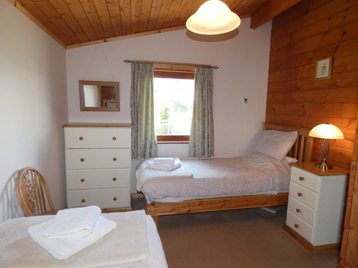 Chestnut Lodge Pilling Exterior foto